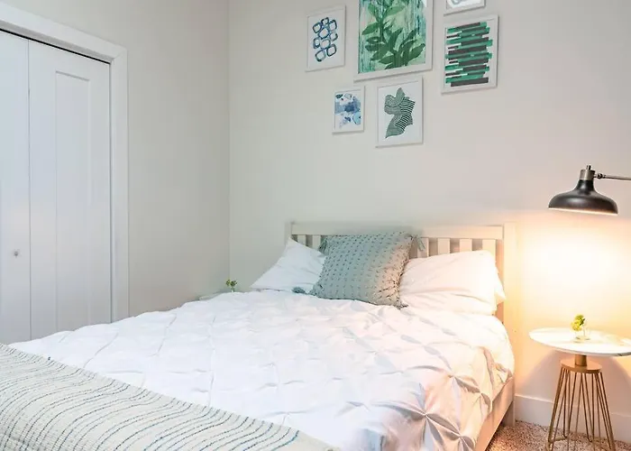South Loop 3br Group Comfort Near Downtown, Grant Park, Soldier Field And Mccormick Place