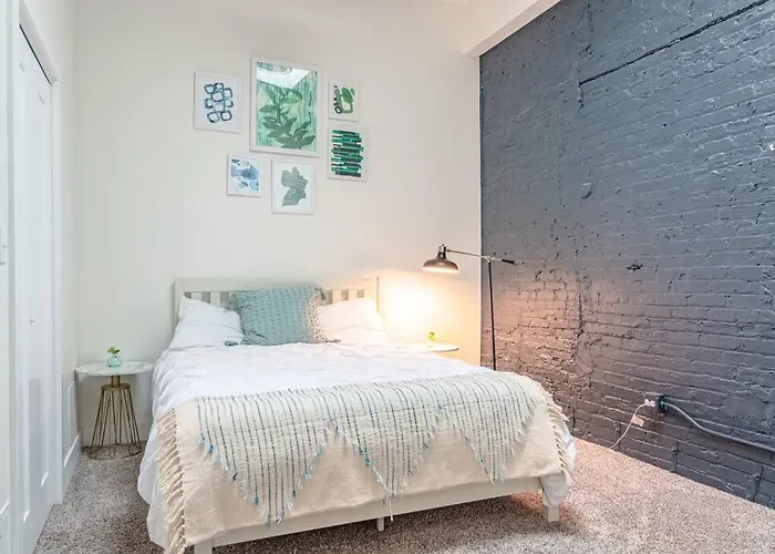 South Loop 3br Group Comfort Near Downtown, Grant Park, Soldier Field And Mccormick Place Chicago